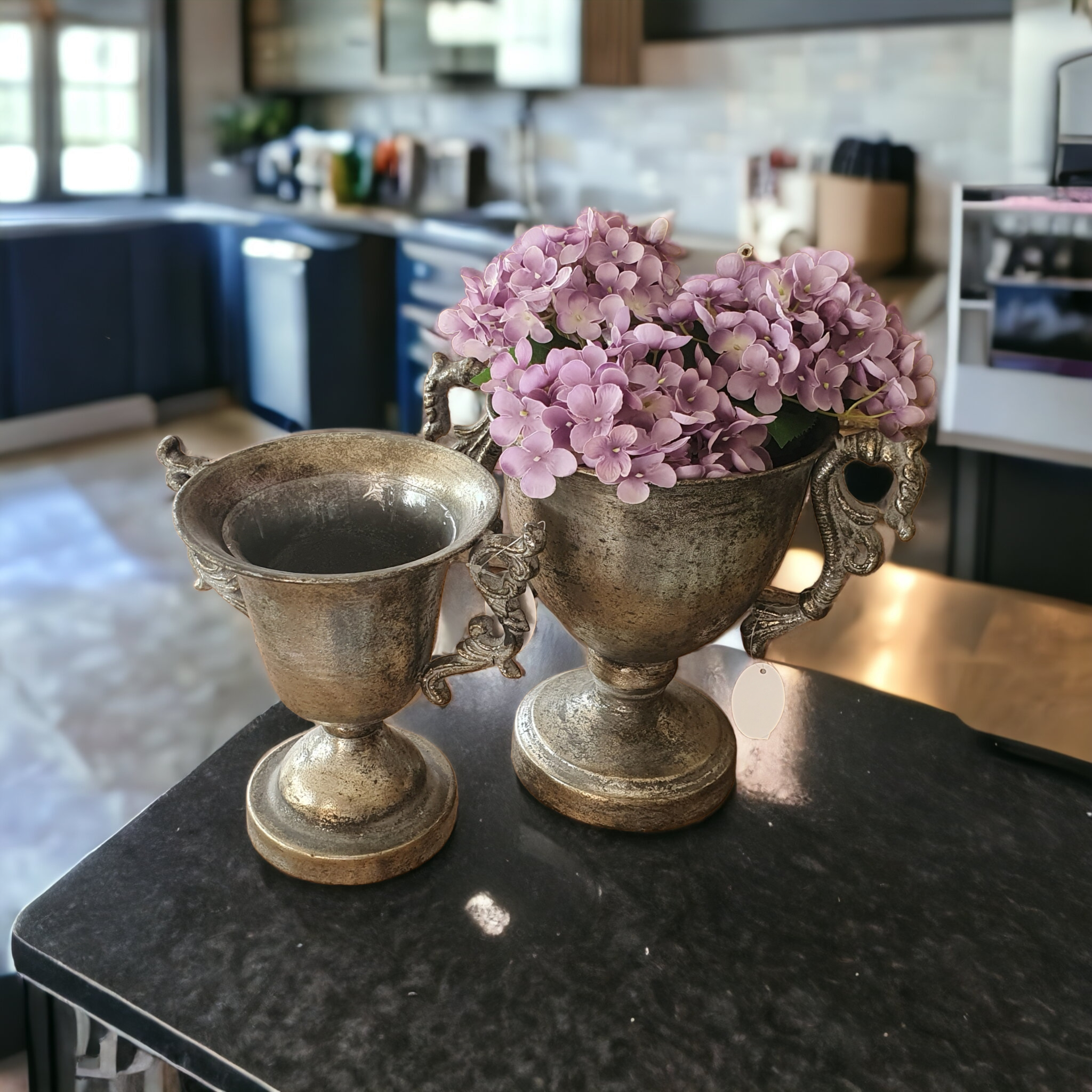Smuk Pokal i Antique Sølv, 2 Størrelser