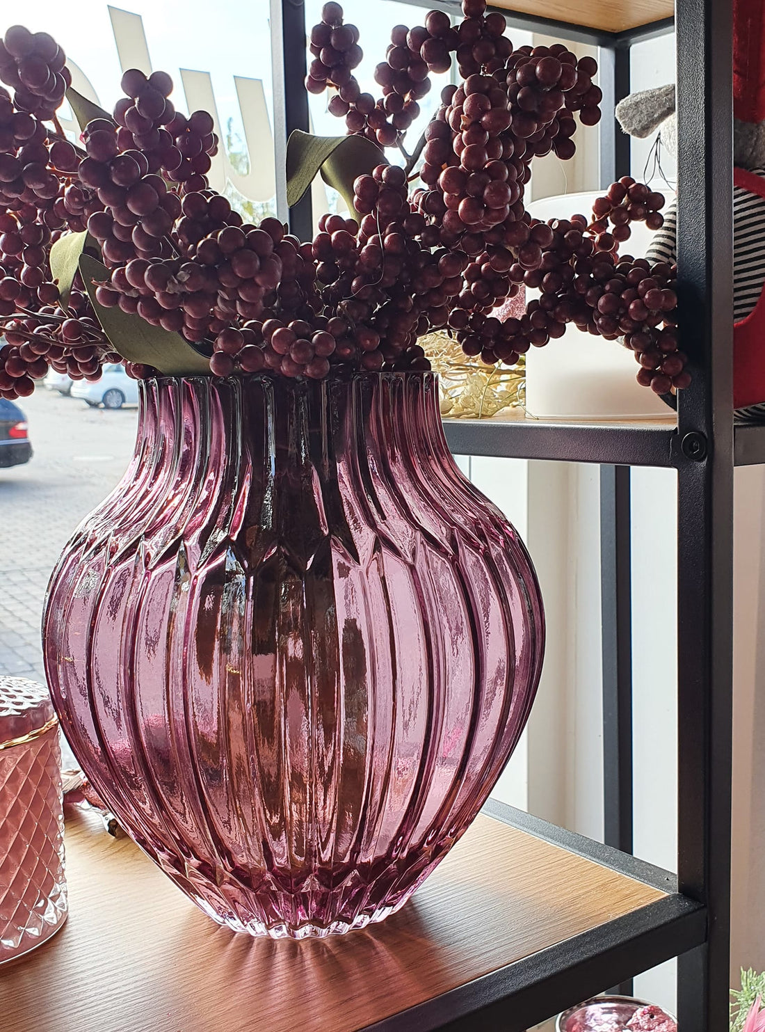 La Vida, Valentina Glas Vase, Fuchsia